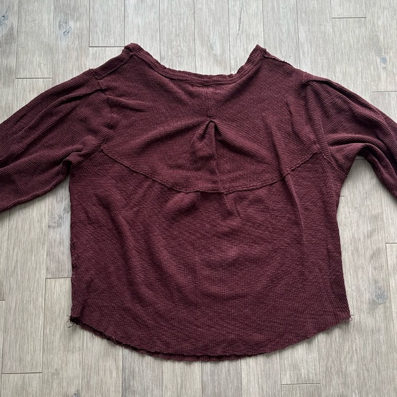 We The Free Off-the-Shoulder Burgundy Sweater Large - Picture 7 of 7